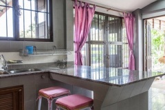 krabi-villa-aitheng-kitchen
