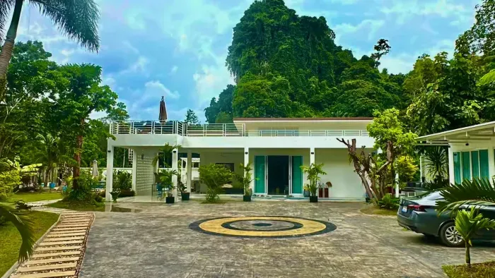 8f69e18c-b4f6-4117-9e16-a8ae7e2d94c8