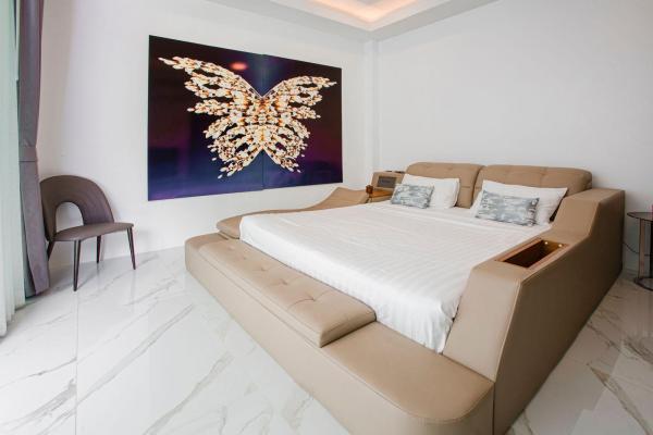 bedroom-of-villa-baan-sawan-krabi