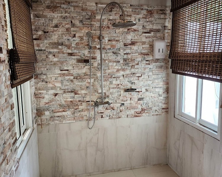 bathroom-villa-paradisu