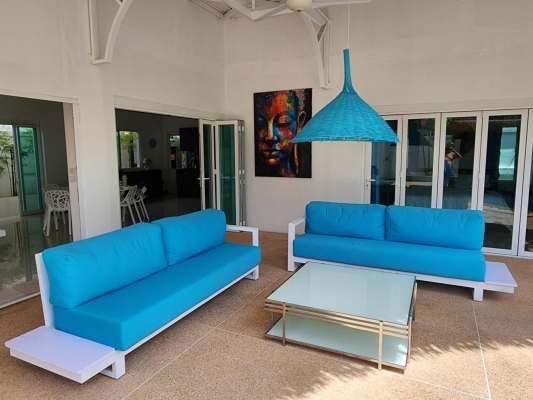 sofa-outdoor