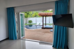 bedroom-pool-view