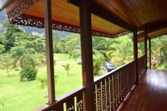 Relaxing-outdoor-space-on-the-terrace-with-garden-view