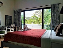 Villa-Utopias-Bedroom-king-size-bed