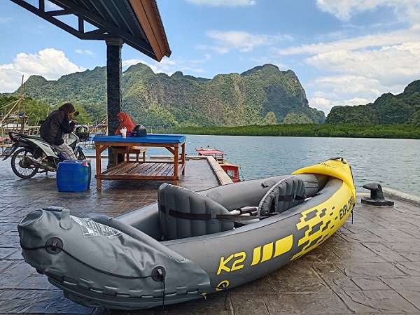 Krabi's Thalane Bay mangrove kayak