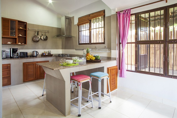 Kitchen Villa Aitheng Holiday Rental in Krabi near beach