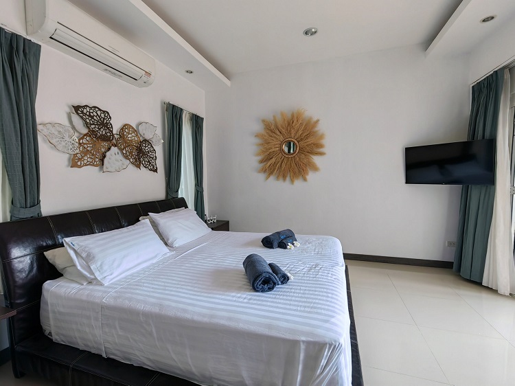 Elegant bedroom of Villa Paradisu in Krabi Vacation Rentals